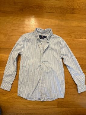 Vineyard Vines Blue and White Striped Shirt boys size M classic oxford style